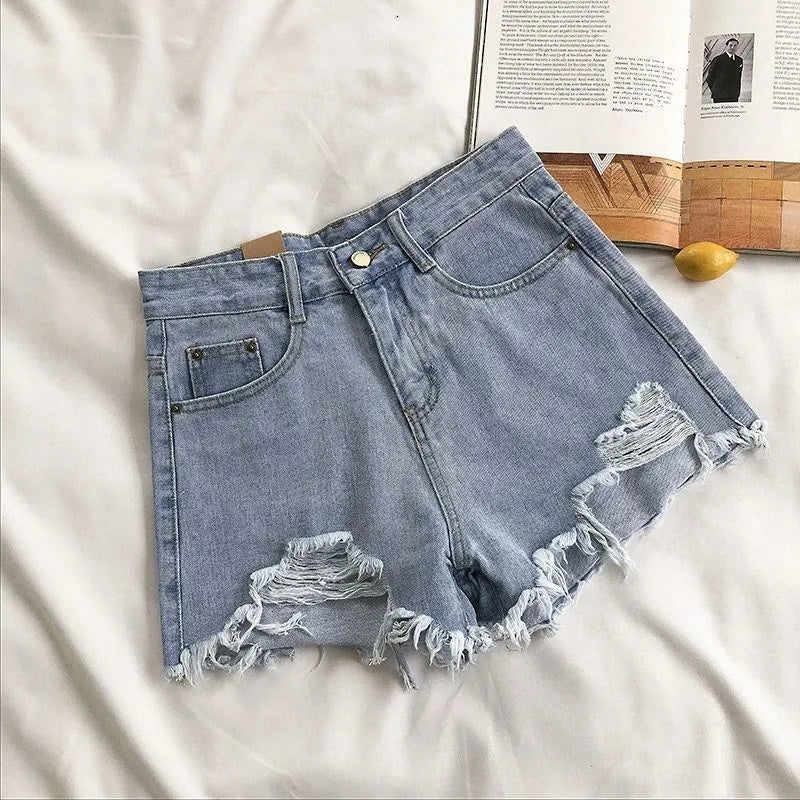 Distressed Denim Short Sheyln