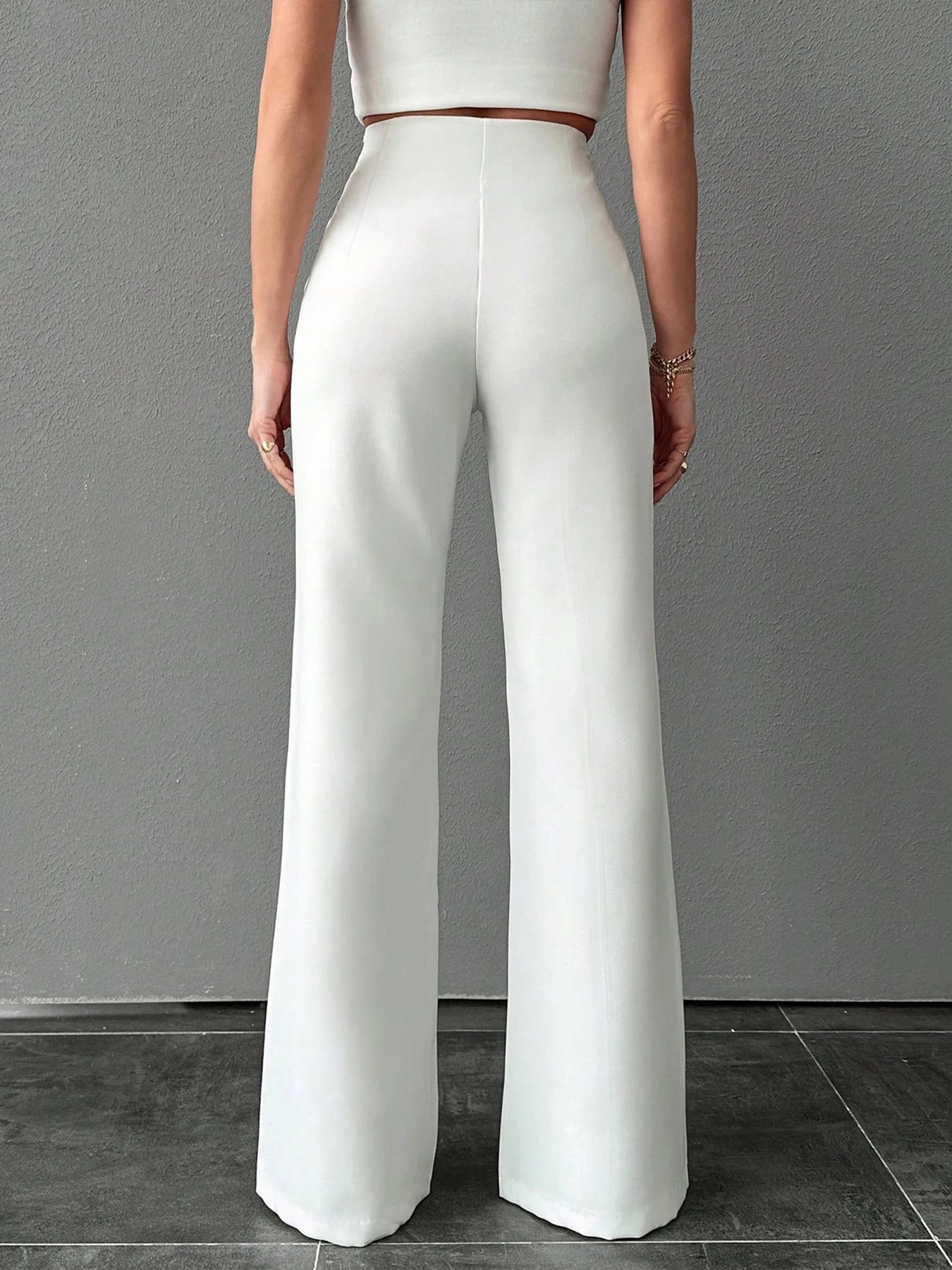Flared Seam Trouser