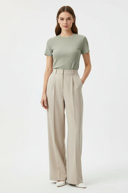O-Neck Slim Crop Tee Sheyln